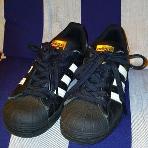 Adidas Sneakers size 4